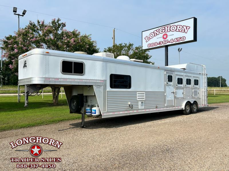 2023 Elite 3 Horse 10'8" Lq w/ Generator Horse Trailer Horse Trailers