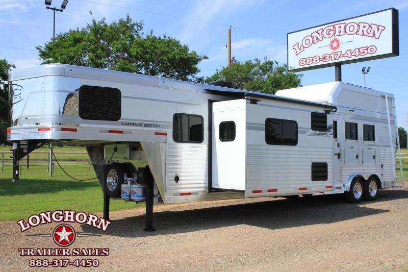 2023 SMC 3 Horse 16ft Living Quarter with Slide Out and Generator 2023 SMC 3 Horse 16ft Living Quarter with Slide Out and Generator