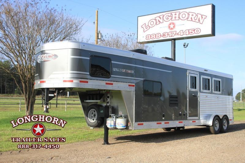 2022 SMC 3 Horse 10' Living Quarter 2022 SMC 3 Horse 10' Living Quarter
