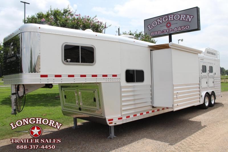 Used Gooseneck Horse Trailers for sale Horse Trailers For Sale Near Me