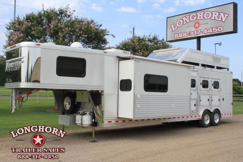 2012 Twister 3 Horse 15' Outlaw Big Slide Out 2012 Twister 3 Horse 15' Outlaw Big Slide Out