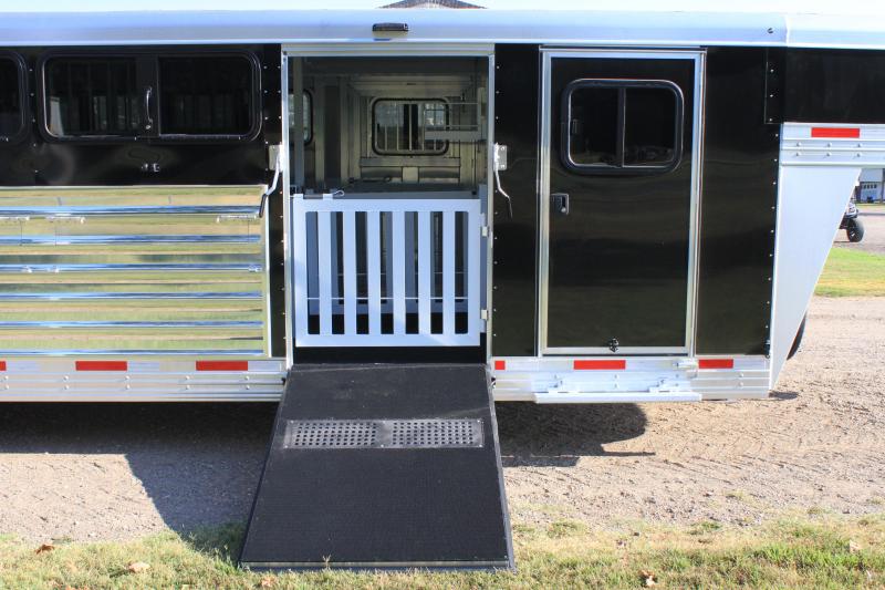 2022 Exiss 29ft Low Pro With 12 Pen System And 8ft Wide Livestock Trailers For Sale Classifieds For Livestock And Stock Trailers