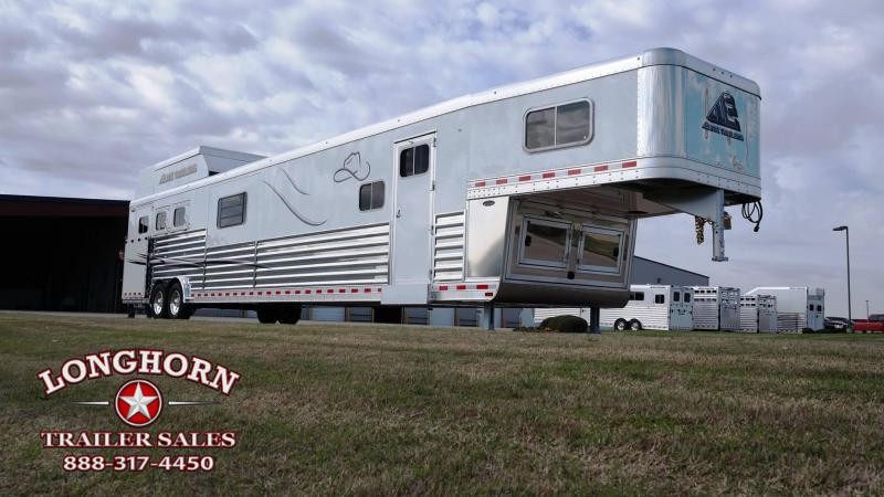 2016 Elite 3 Horse 22ft LQ Double Slide Side Load 2016 Elite 3 Horse 22ft LQ Double Slide Side Load