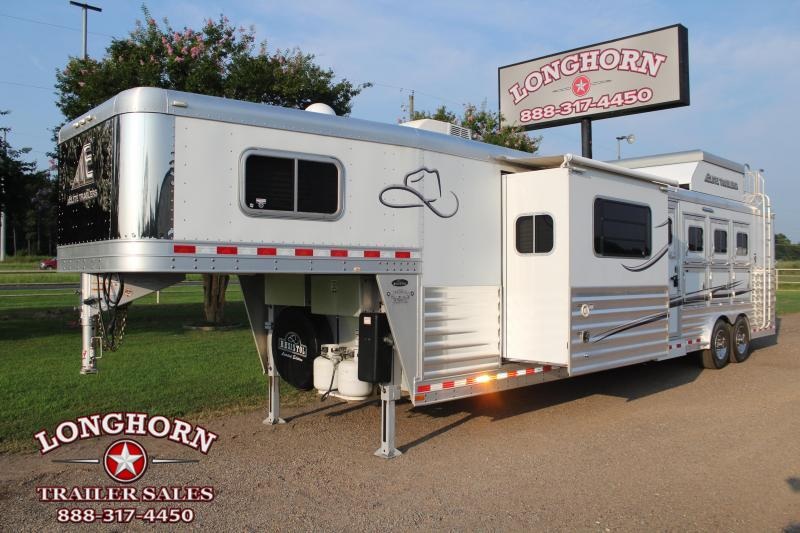 2018 Elite Trailers 4 Horse 14ft LQ with Generator Horse Trailer 2018 Elite Trailers 4 Horse 14ft LQ with Generator Horse Trailer