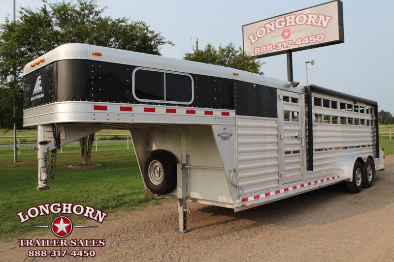 2012 Elite Trailers 24ft Show Cattle Trailer with Awning Livestock Trailer 2012 Elite Trailers 24ft Show Cattle Trailer with Awning Livestock Trailer