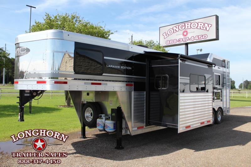 2021 SMC Horse Trailers 3 Horse 11ft Living Quarter with Slide Out Horse Trailer 2021 SMC Horse Trailers 3 Horse 11ft Living Quarter with Slide Out Horse Trailer