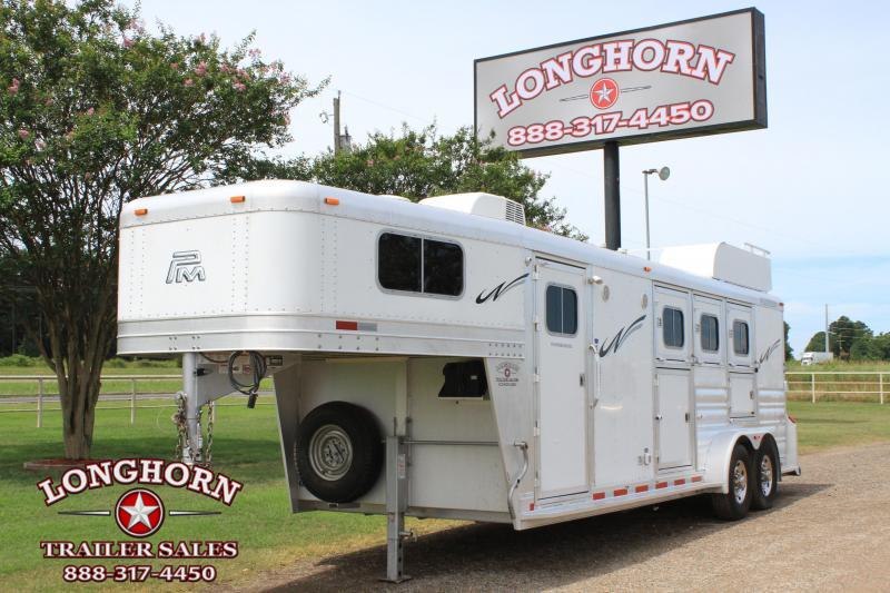 2014 Platinum Coach 3 Horse 8' Lq w/ Mangers 2014 Platinum Coach 3 Horse 8' Lq w/ Mangers