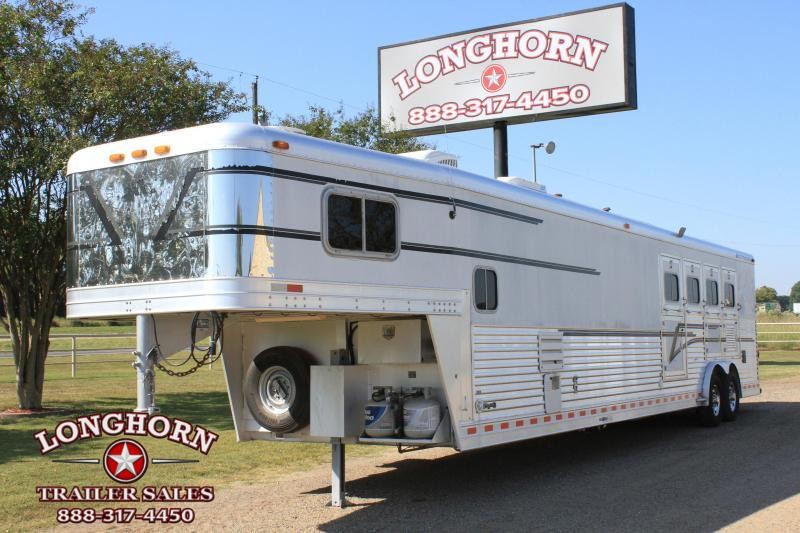 2000 Elite 4 Horse 17' Lq w/ Bunk Beds 2000 Elite 4 Horse 17' Lq w/ Bunk Beds