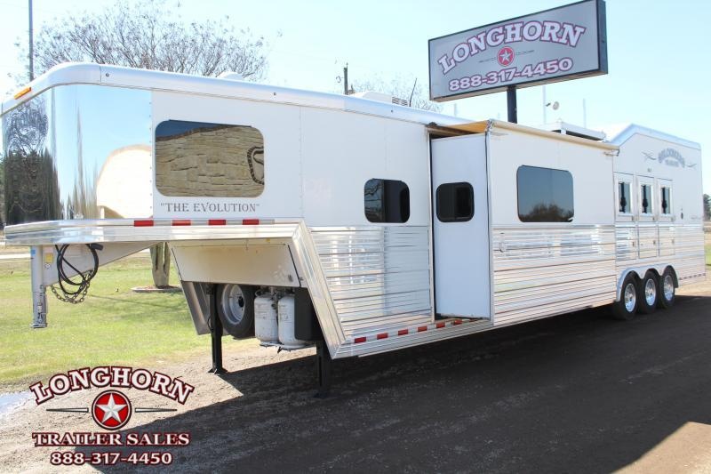 2018 Bloomer 4 Horse 15.5ft LQ with Slide Out Side Load Horse Trailer 2018 Bloomer 4 Horse 15.5ft LQ with Slide Out Side Load Horse Trailer