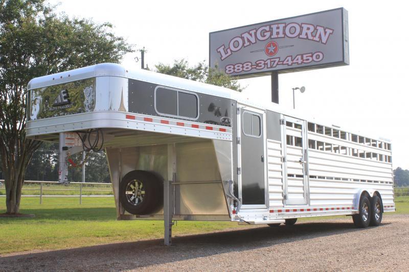 2021 Elite Trailers 28ft x 8ft Show Cattle with Two Side Ramps Livestock Trailer 2021 Elite Trailers 28ft x 8ft Show Cattle with Two Side Ramps Livestock Trailer