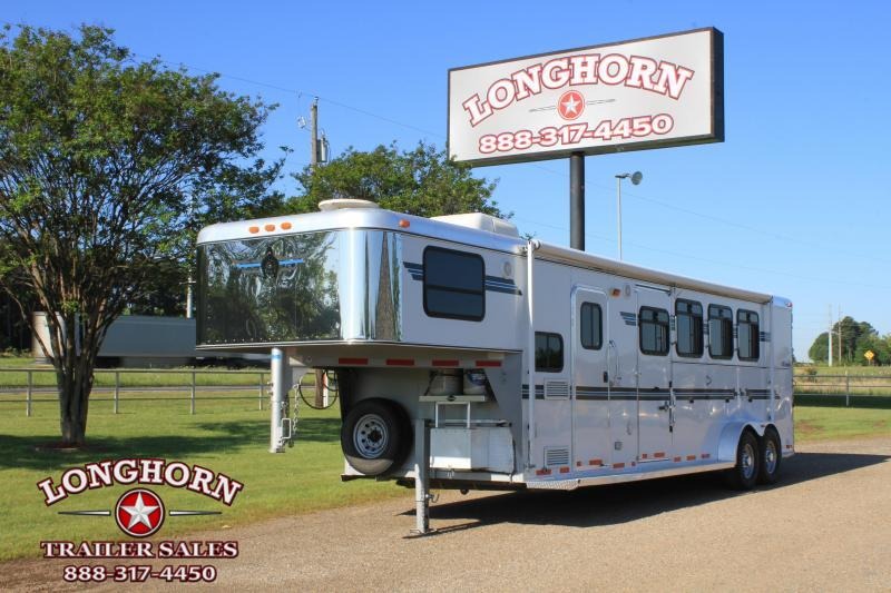 2005 Adam 4 Horse 7' Living Quarter 2005 Adam 4 Horse 7' Living Quarter