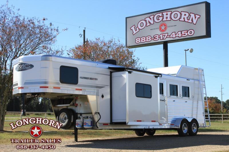 2021 SMC 3 Horse 11ft Living Quarter and Slide 2021 SMC 3 Horse 11ft Living Quarter and Slide