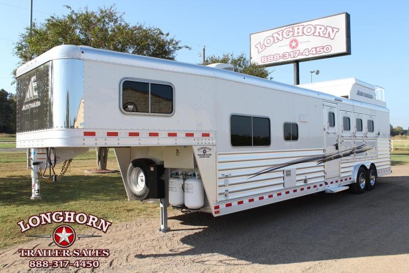 2019 Elite 4 horse 12'8" LQ Side Load 2019 Elite 4 horse 12'8" LQ Side Load