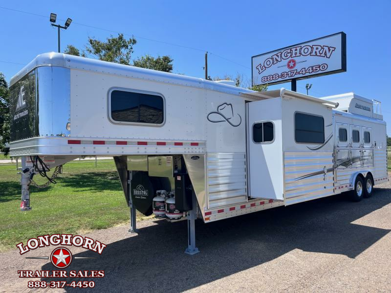 2024 Elite 4 Horse 13'8" Living Quarter Side Load Horse Trailers