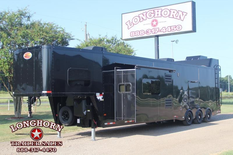 2021 Sundowner 2586 With Slide Out Blacked Out Extra Tall Toy Hauler 2021 Sundowner 2586 With Slide Out Blacked Out Extra Tall Toy Hauler