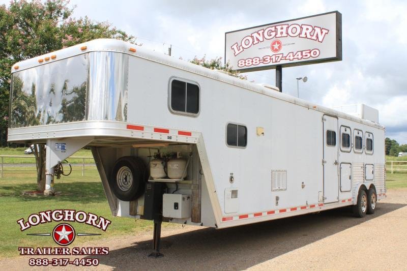 2000 Featherlite 4 Horse 12' Living Quarter 2000 Featherlite 4 Horse 12' Living Quarter