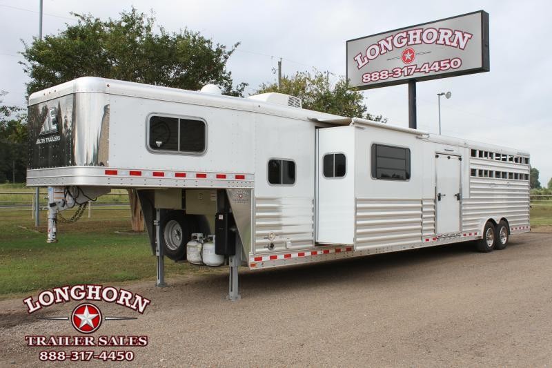2019 Elite 15' Lq w/ Slide out Stock Combo Horse Trailer 2019 Elite 15' Lq w/ Slide out Stock Combo Horse Trailer