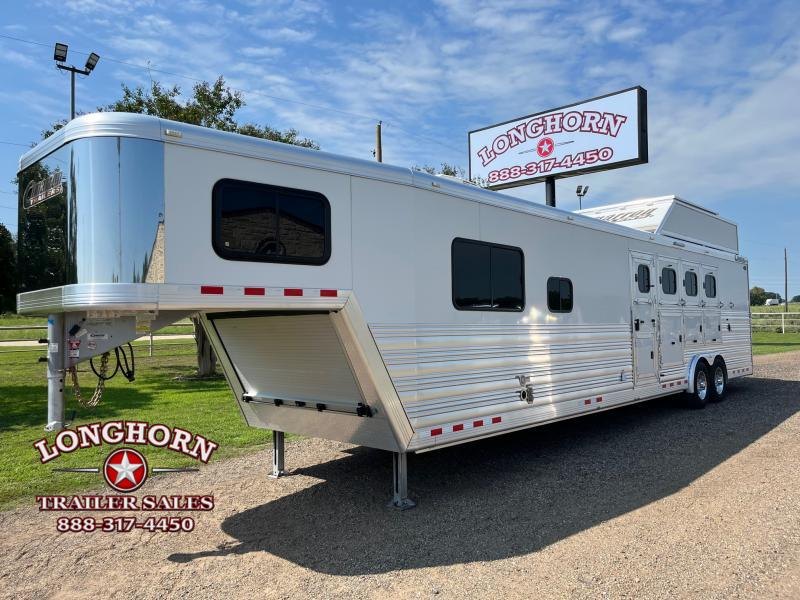 2016 Cimarron Trailers 4 Horse 13.8ft LQ Side Load Horse Trailer 2016 Cimarron Trailers 4 Horse 13.8ft LQ Side Load Horse Trailer