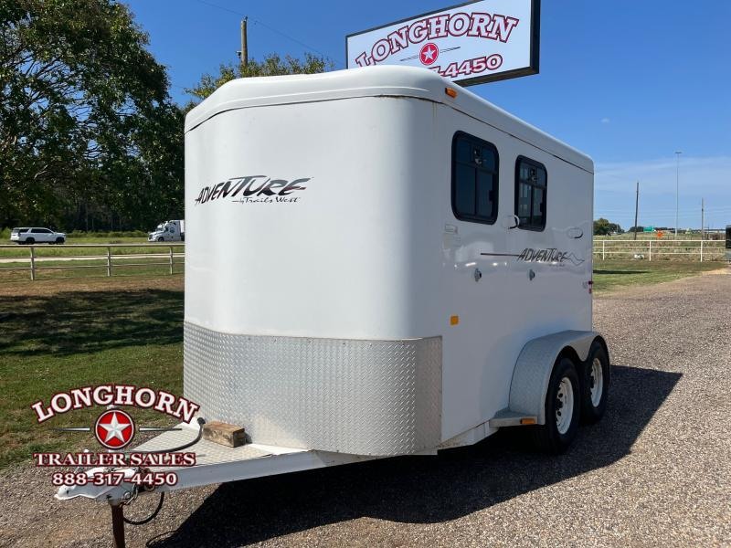 2009 Trails West 2 Horse Bumper Pull with Front Tack Horse Trailer