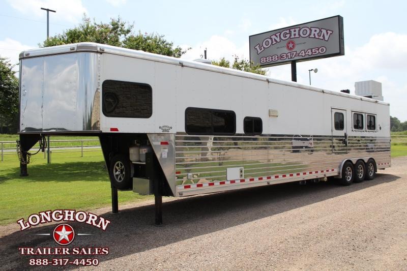 2015 Sundowner Trailers 3 Horse Toy Hauler Combonation with 18ft LQ Horse Trailer 2015 Sundowner Trailers 3 Horse Toy Hauler Combonation with 18ft LQ Horse Trailer