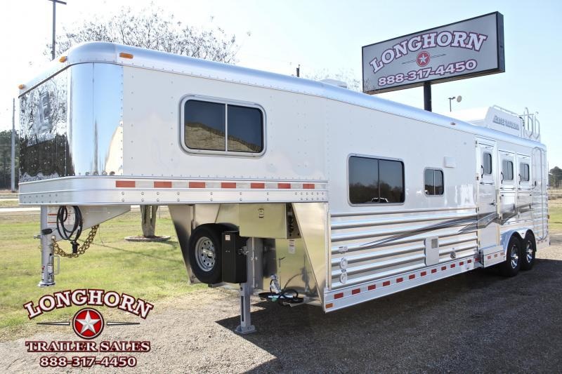 2021 Elite Trailers 3 Horse 12.8ft Shortwall with Generator Horse Trailer 2021 Elite Trailers 3 Horse 12.8ft Shortwall with Generator Horse Trailer