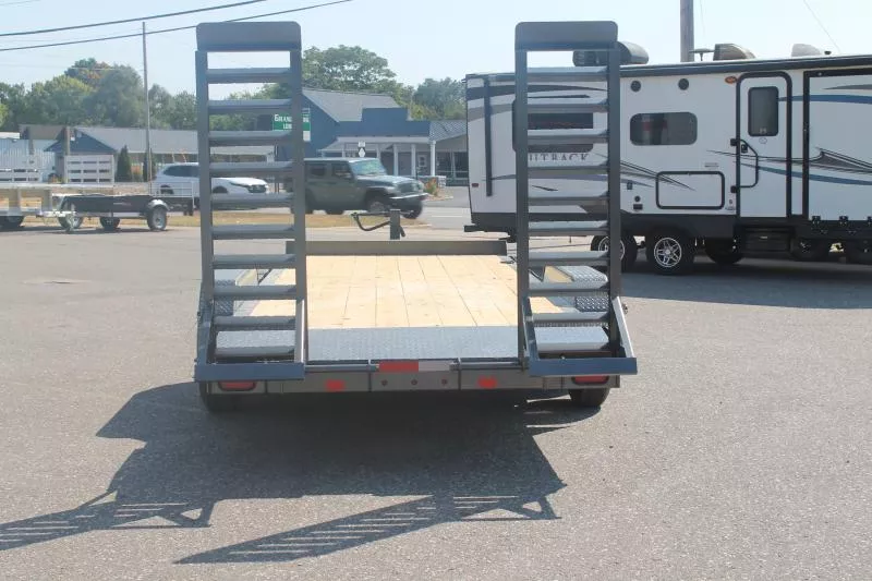 new Equipment / Flatbed Trailers Diamond C Trailers  for sale, in Grandville, MI Thumbnail 4