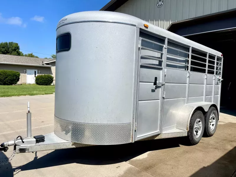 2022 Calico 3 Horse/Stock Trailer