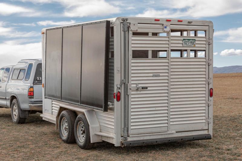 2002 Exiss STC 13 Stock Combo 2 Horse Trailer 2002 Exiss STC 13 Stock Combo 2 Horse Trailer