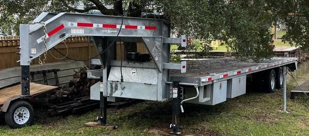 2019 Silver Mountain 30ft Flatbed Deckover 2019 Silver Mountain 30ft Flatbed Deckover