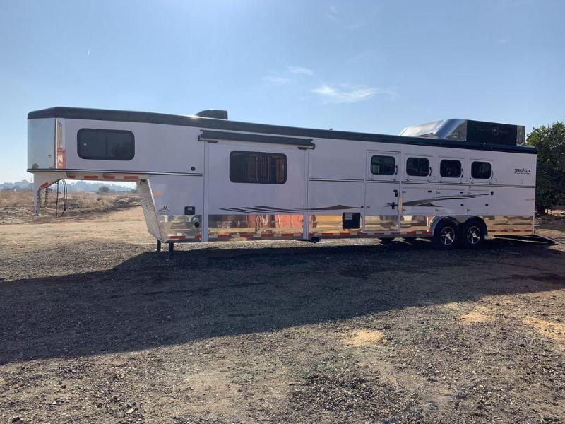 2016 Trails West 4 Horse Aluminum Trailer w/ 13x13 Living Quarters and Slide-Out 2016 Trails West 4 Horse Aluminum Trailer w/ 13x13 Living Quarters and Slide-Out