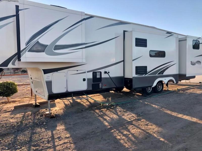 2019 Grand Design Solitude 3740BH 40' Fifth Wheel 2019 Grand Design Solitude 3740BH 40' Fifth Wheel