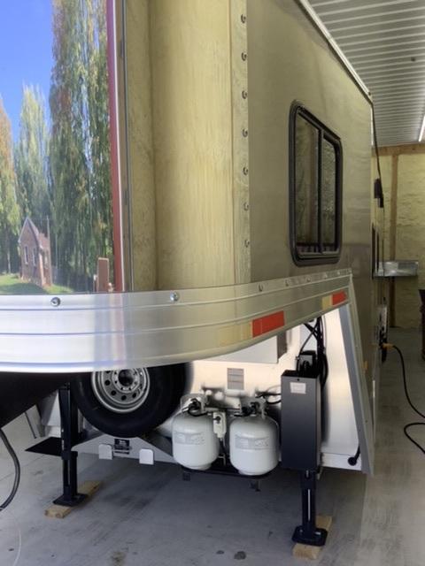 2019 Merhow MS126 Gooseneck Toy Hauler 2019 Merhow MS126 Gooseneck Toy Hauler