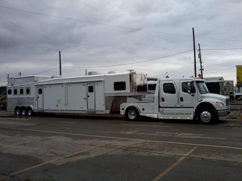 2011 Freightliner Sport Chasis 8.3L Cummins 28833 Miles 2011 Freightliner Sport Chasis 8.3L Cummins 28833 Miles
