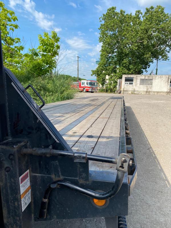 2022 PJ Trailers 40' Low Pro Gooseneck Trailer 25900 GVWR 2022 PJ Trailers 40' Low Pro Gooseneck Trailer 25900 GVWR