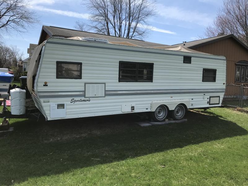1982 Sportmen's 4 Sleeps Travel Trailer in Winthrop Harbor, IL ...