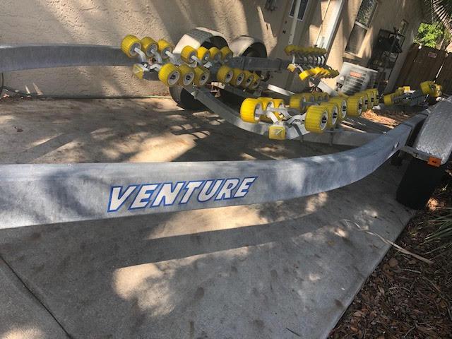 2000 Venture 25'-27' Roller Boat Trailer 2000 Venture 25'-27' Roller Boat Trailer