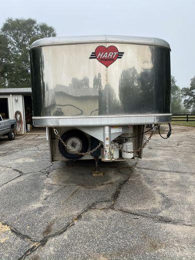 2006 4 Horse HART Gooseneck w/ Outlaw Premier Custom Interior LQ 2006 4 Horse HART Gooseneck w/ Outlaw Premier Custom Interior LQ