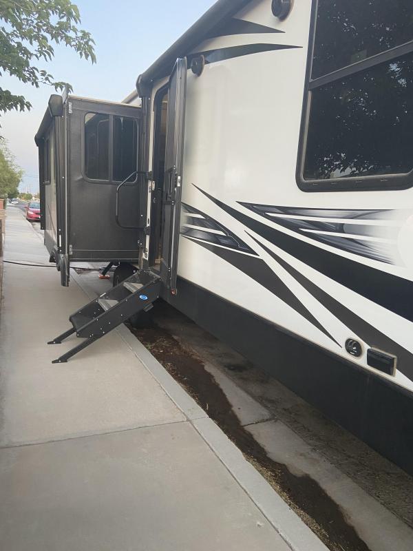 2019 Keystone Outback 38' Travel Trailer 2019 Keystone Outback 38' Travel Trailer