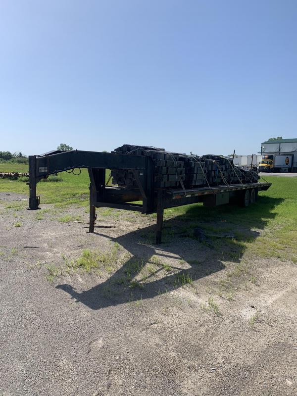 1995 West Wind 36' Gooseneck Flatbed Trailer 1995 West Wind 36' Gooseneck Flatbed Trailer