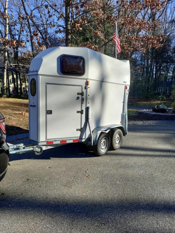 2010 Brenderup Solo Horse Trailer 2010 Brenderup Solo Horse Trailer