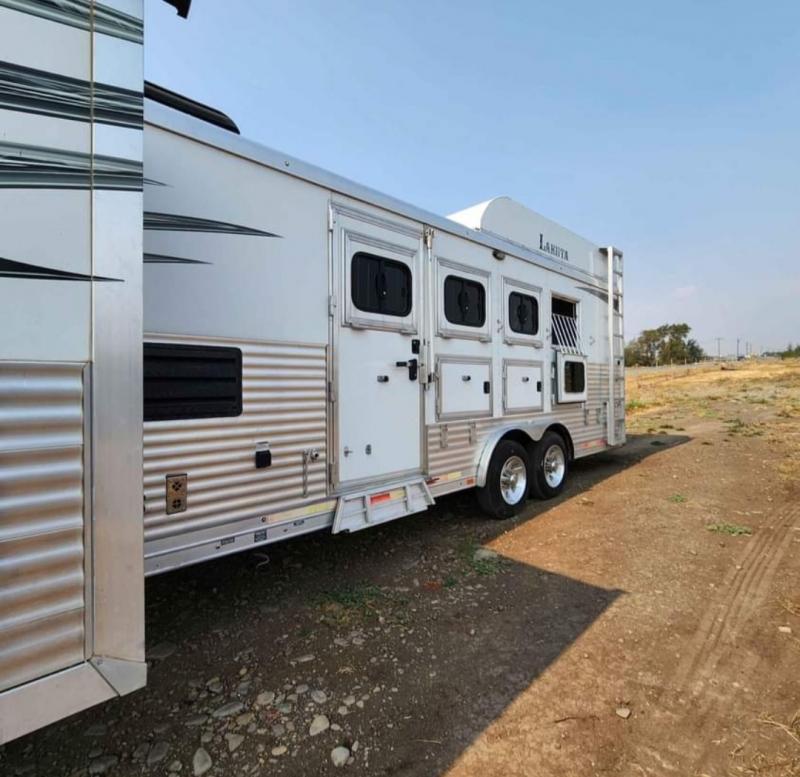 2018 Lakota Charger 4 Horse Slant Trailer w/ 11' LQ 2018 Lakota Charger 4 Horse Slant Trailer w/ 11' LQ