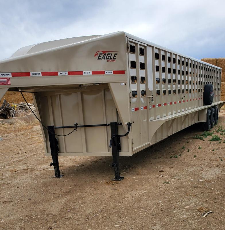 2022 Brand New Maxxim 40' Triple Axle Gooseneck Livestock Trailer 2022 Brand New Maxxim 40' Triple Axle Gooseneck Livestock Trailer