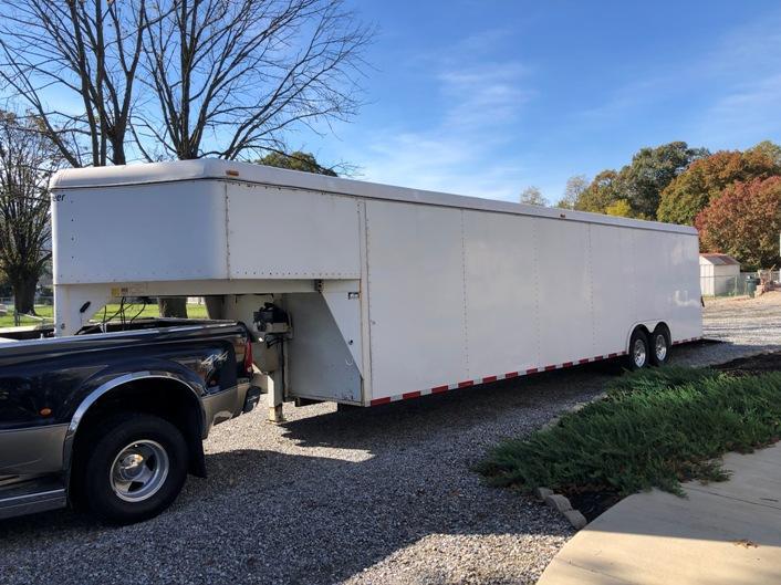 2003 Pioneer 36' Custom Built Enclosed Gooseneck Trailer 2003 Pioneer 36' Custom Built Enclosed Gooseneck Trailer