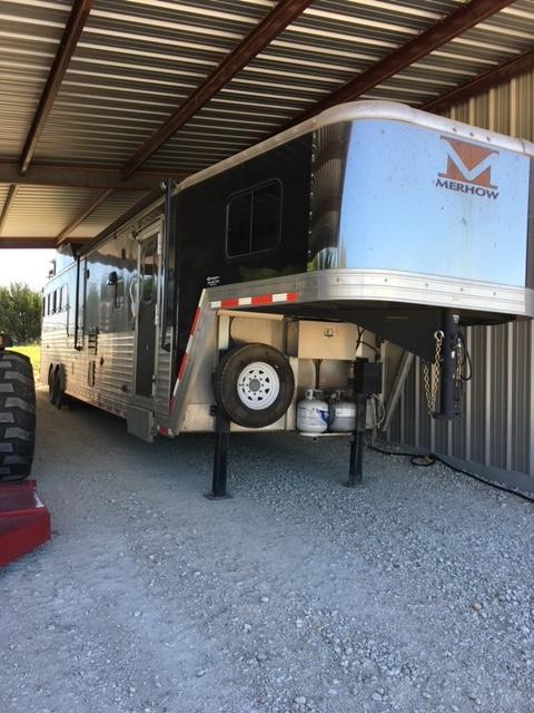 2014 Merhow Verylite 3 Horse Trailer w/ 17' SW LQ and 12' Slide 2014 Merhow Verylite 3 Horse Trailer w/ 17' SW LQ and 12' Slide