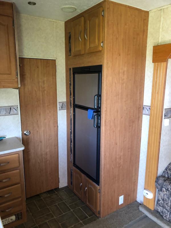 used Cargo (Enclosed) Trailers Cargo Mate  for sale, in Stockton, CA Thumbnail 4