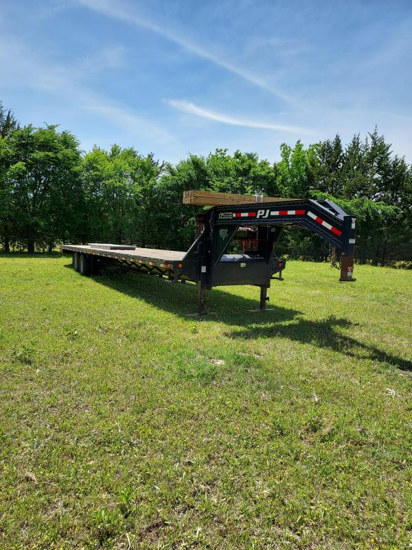 2015 PJ Trailers 40' Gooseneck Flatbed 2015 PJ Trailers 40' Gooseneck Flatbed