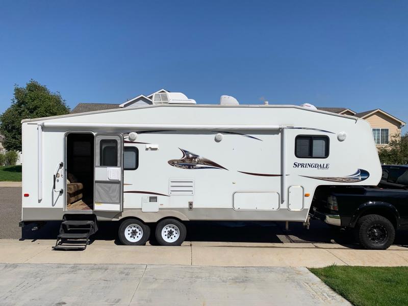 2011 Keystone Springdale Fifth Wheel Trailer 2011 Keystone Springdale Fifth Wheel Trailer