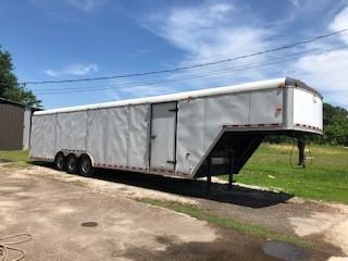 2014 Cargo Craft 40' Enclosed Gooseneck 2014 Cargo Craft 40' Enclosed Gooseneck