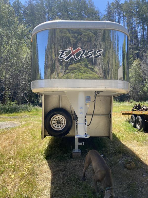 2004 Exiss Gooseneck 4 Horse Slant Load 2004 Exiss Gooseneck 4 Horse Slant Load