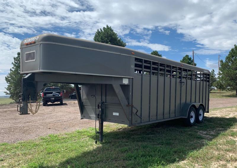 1993 Diamond D 6'8" x 20' Gooseneck Stock Trailer - Completely Re-hauled 1993 Diamond D 6'8" x 20' Gooseneck Stock Trailer - Completely Re-hauled